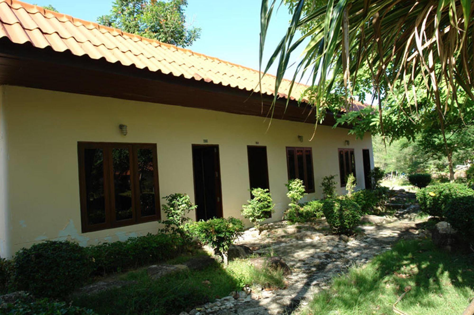 Buritara Resort, Phangan Island Chaloklum Exterior photo